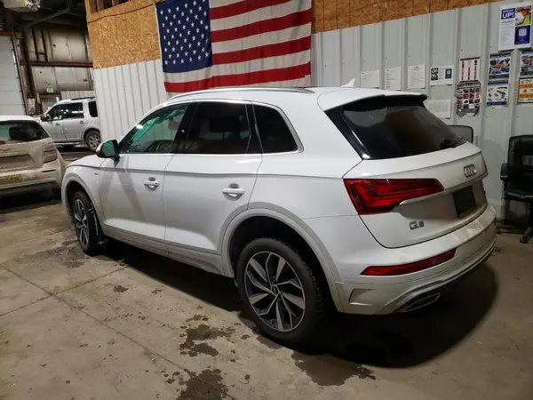 WA1GAAFY2N2111959 2022 AUDI Q5 - Image 2