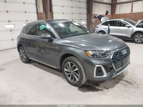 WA1GAAFY2R2019935 2024 AUDI Q5 - Image 1