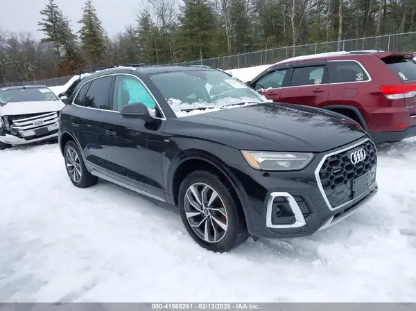 WA1GAAFY2R2066205 2024 AUDI Q5 - Image 1