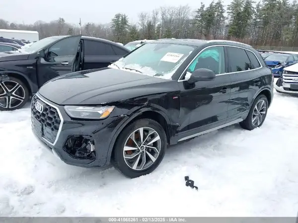 WA1GAAFY2R2066205 2024 AUDI Q5 - Image 2