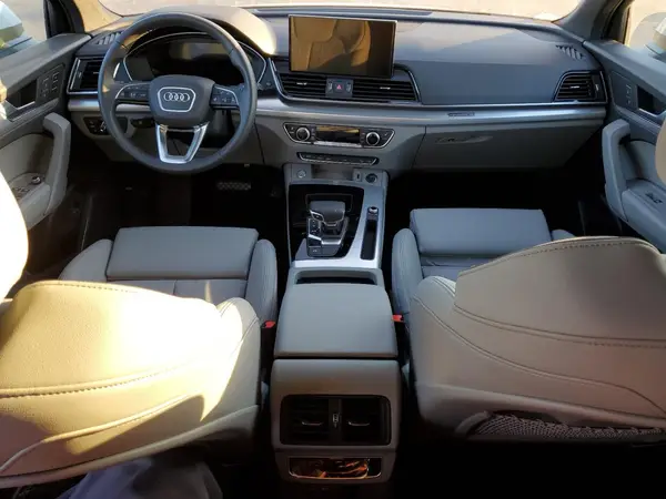 WA1GAAFY2R2102409 2024 AUDI Q5 - Image 8