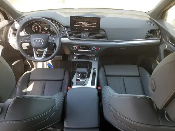 WA1GAAFY2R2106735 2024 AUDI Q5 - Image 8