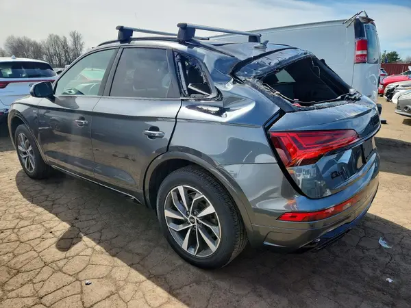 WA1GAAFY2R2125012 2024 AUDI Q5 - Image 2