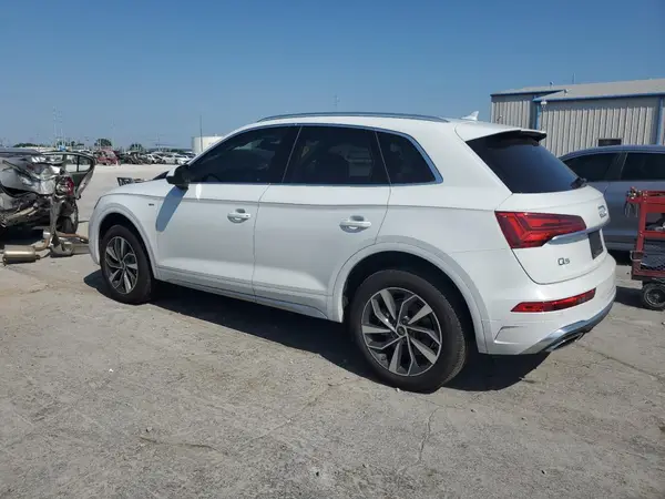 WA1GAAFY2R2152601 2024 AUDI Q5 - Image 2