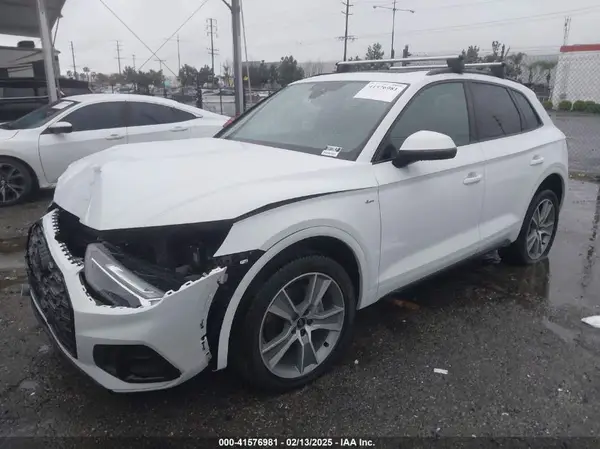 WA1GAAFY2S2029189 2025 AUDI Q5 - Image 2