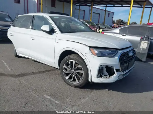 WA1GAAFY3N2101201 2022 AUDI Q5 - Image 1