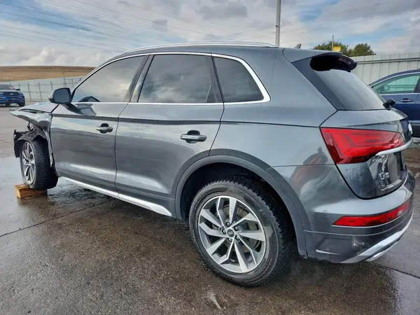 WA1GAAFY3N2101635 2022 AUDI Q5 - Image 2