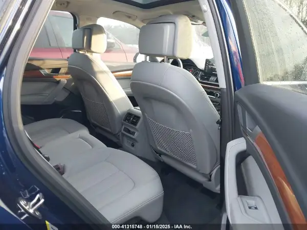 WA1GAAFY3N2101652 2022 AUDI Q5 - Image 8