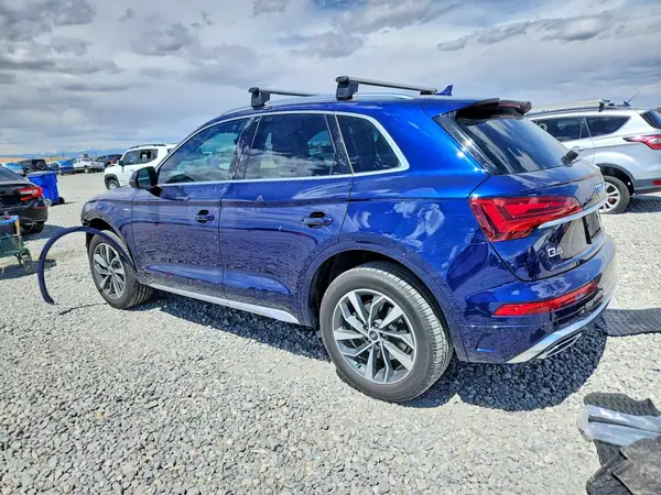 WA1GAAFY3N2108214 2022 AUDI Q5 - Image 2