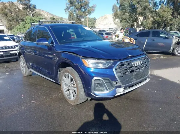 WA1GAAFY3N2110156 2022 AUDI Q5 - Image 1