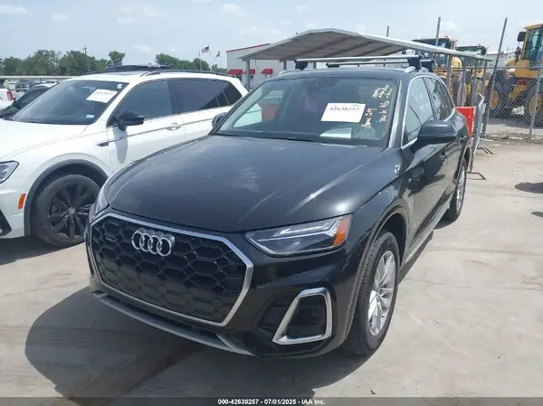 WA1GAAFY3P2027829 2023 AUDI Q5 - Image 2