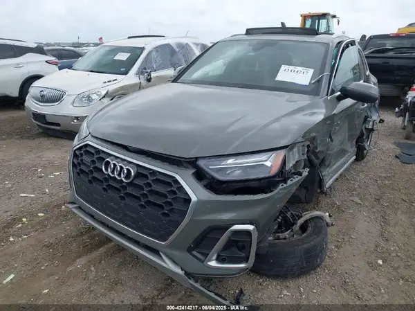 WA1GAAFY3P2043285 2023 AUDI Q5 - Image 2