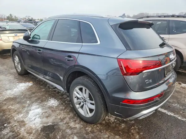 WA1GAAFY3P2074844 2023 AUDI Q5 - Image 2