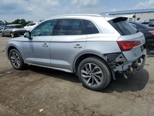 WA1GAAFY3P2129552 2023 AUDI Q5 - Image 2
