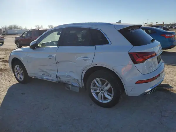 WA1GAAFY3P2139062 2023 AUDI Q5 - Image 2