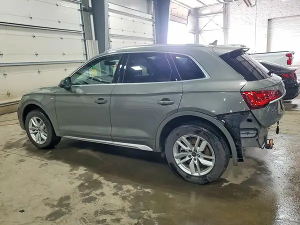 WA1GAAFY3R2022326 2024 AUDI Q5 - Image 2