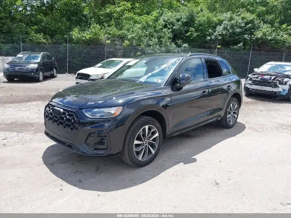 WA1GAAFY3R2113113 2024 AUDI Q5 - Image 2