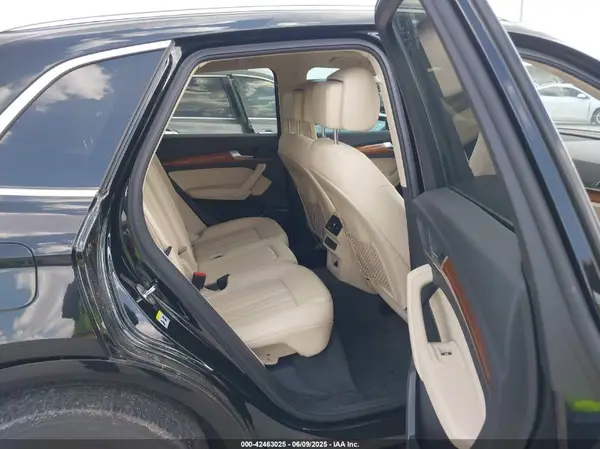 WA1GAAFY4N2004055 2022 AUDI Q5 - Image 8