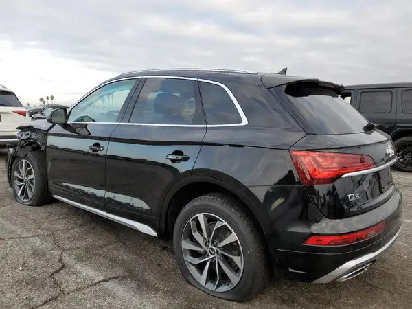 WA1GAAFY4N2030557 2022 AUDI Q5 - Image 2