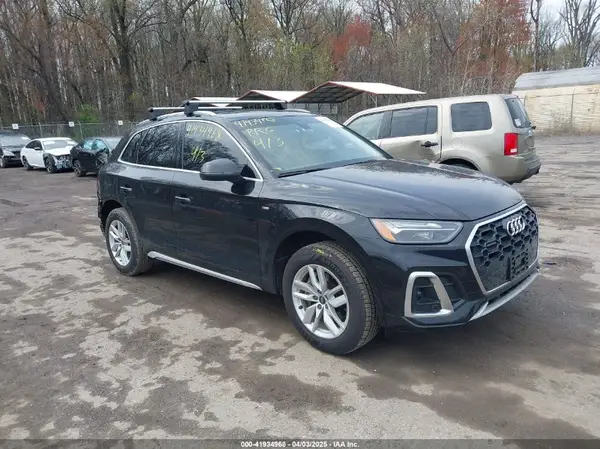 WA1GAAFY4N2046211 2022 AUDI Q5 - Image 1