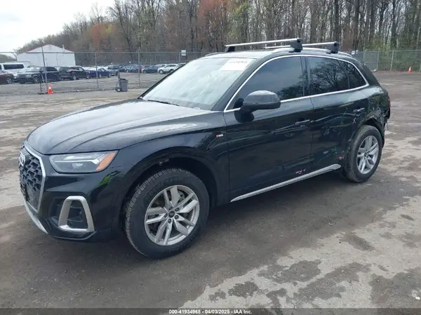 WA1GAAFY4N2046211 2022 AUDI Q5 - Image 2