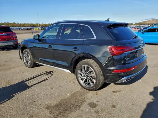WA1GAAFY4P2041237 2023 AUDI Q5 - Image 2