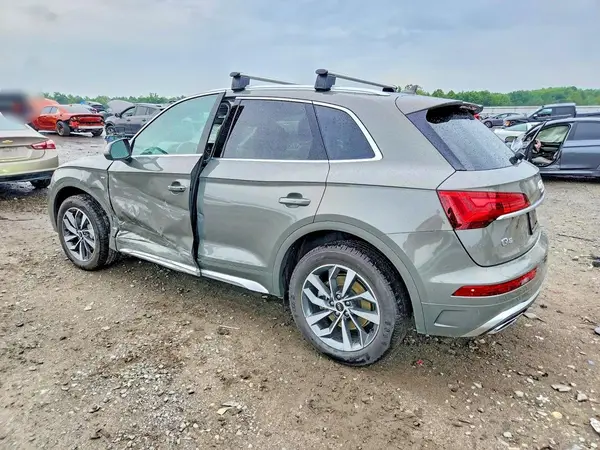 WA1GAAFY4P2073945 2023 AUDI Q5 - Image 2