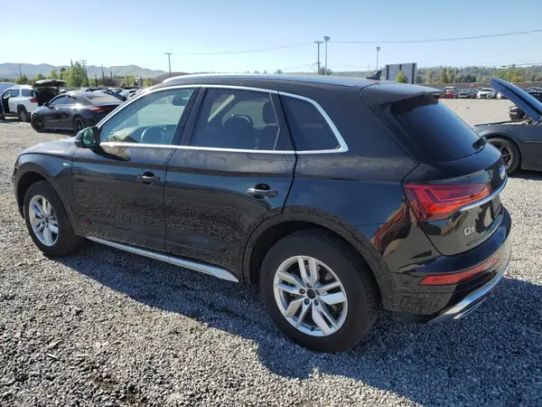 WA1GAAFY4R2003249 2024 AUDI Q5 - Image 2