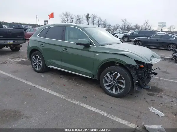 WA1GAAFY4R2007480 2024 AUDI Q5 - Image 1