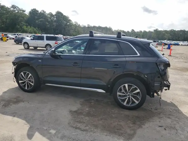 WA1GAAFY4R2052306 2024 AUDI Q5 - Image 2