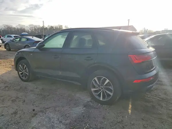 WA1GAAFY4R2106817 2024 AUDI Q5 - Image 2