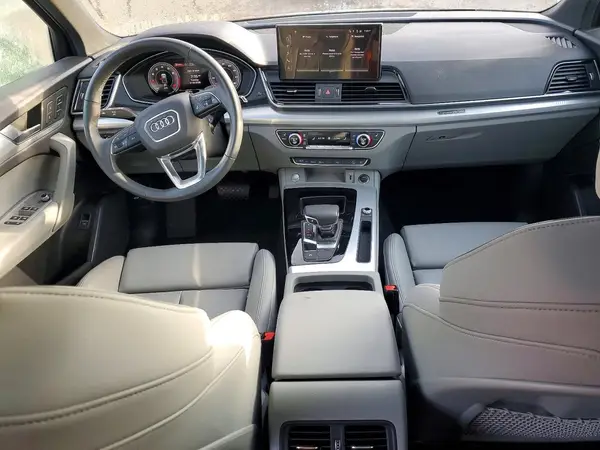 WA1GAAFY4R2106817 2024 AUDI Q5 - Image 8