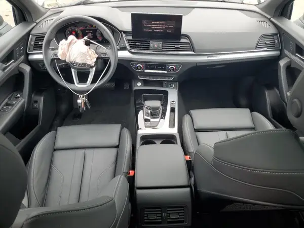 WA1GAAFY4R2116960 2024 AUDI Q5 - Image 8
