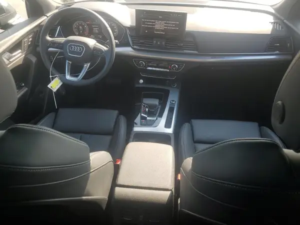 WA1GAAFY4R2121785 2024 AUDI Q5 - Image 8