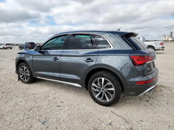 WA1GAAFY4R2143365 2024 AUDI Q5 - Image 2