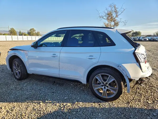 WA1GAAFY4S2057737 2025 AUDI Q5 - Image 2