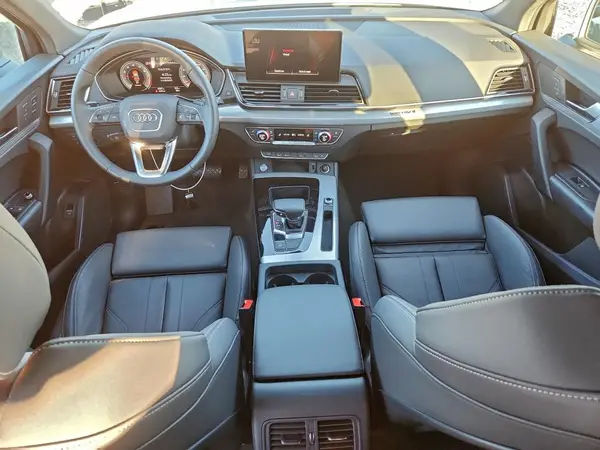 WA1GAAFY4S2057737 2025 AUDI Q5 - Image 8