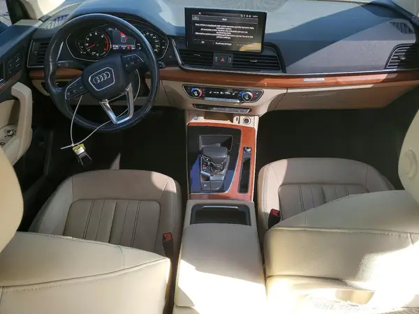 WA1GAAFY5N2001049 2022 AUDI Q5 - Image 8