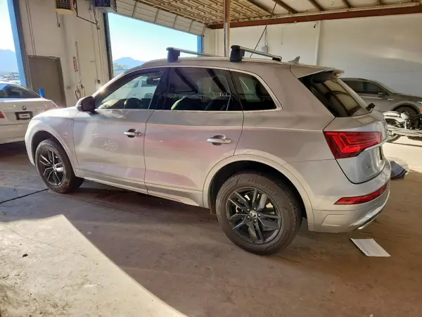 WA1GAAFY5N2032169 2022 AUDI Q5 - Image 2