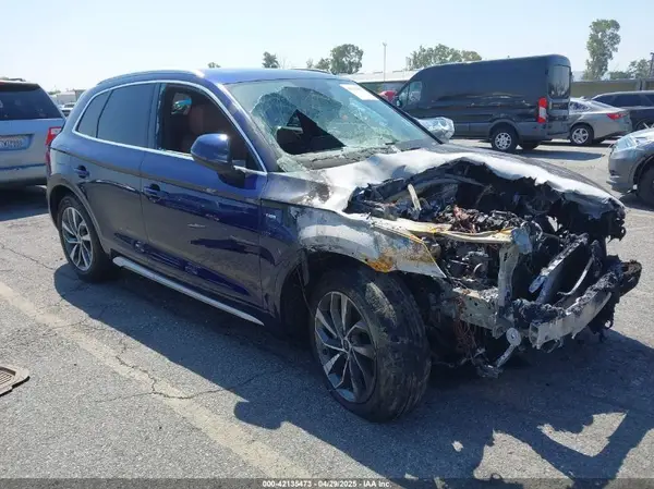 WA1GAAFY5N2080030 2022 AUDI Q5 - Image 1