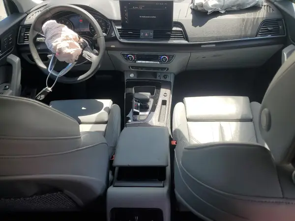 WA1GAAFY5R2067008 2024 AUDI Q5 - Image 8