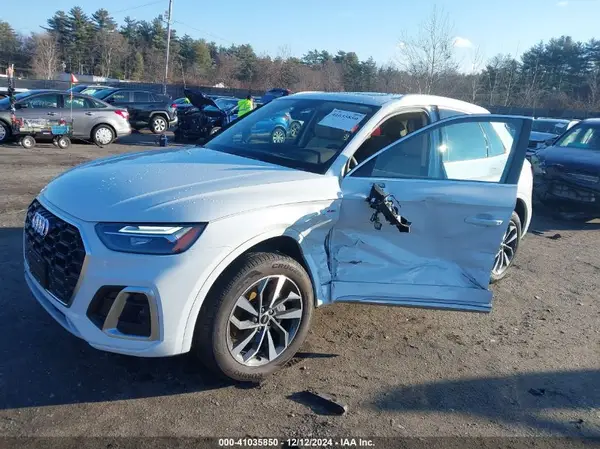 WA1GAAFY5R2097223 2024 AUDI Q5 - Image 2