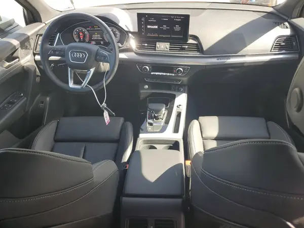 WA1GAAFY5R2101934 2024 AUDI Q5 - Image 8