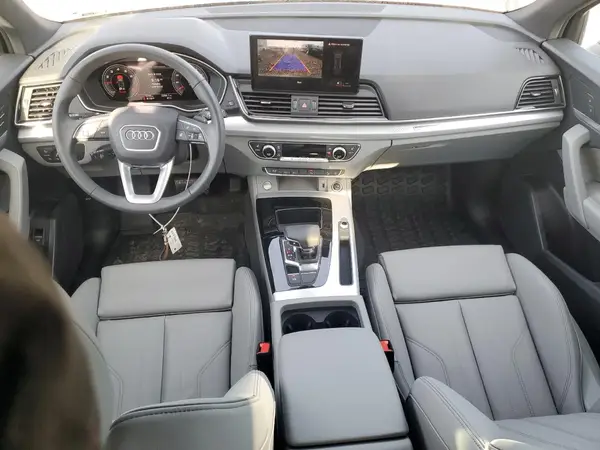 WA1GAAFY5R2109984 2024 AUDI Q5 - Image 8