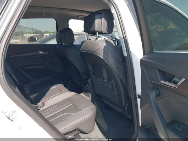 WA1GAAFY5S2029171 2025 AUDI Q5 - Image 8