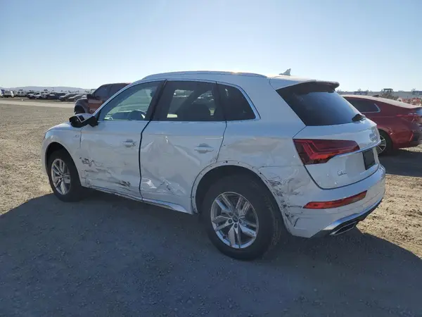 WA1GAAFY6N2028731 2022 AUDI Q5 - Image 2