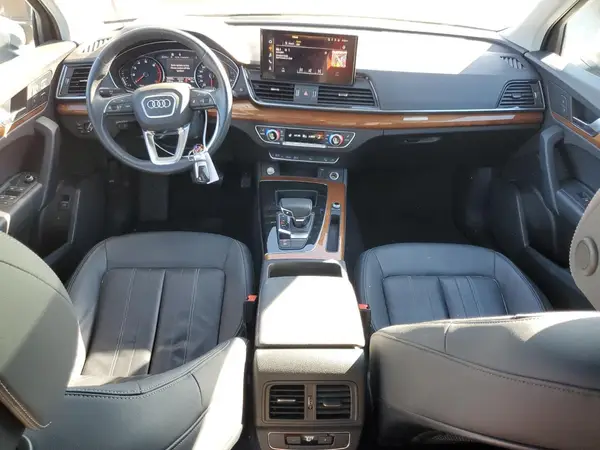 WA1GAAFY6N2028731 2022 AUDI Q5 - Image 8