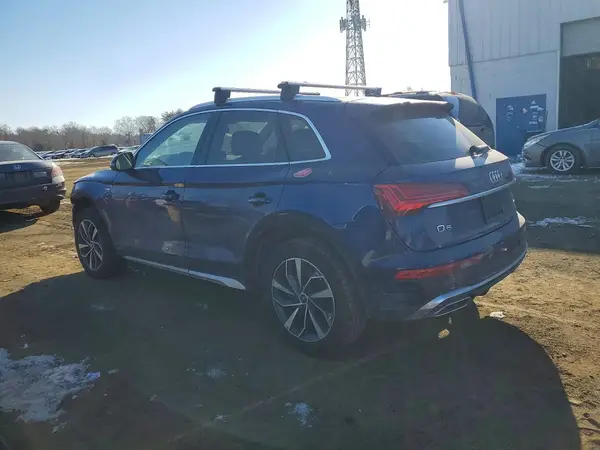 WA1GAAFY6N2030592 2022 AUDI Q5 - Image 2