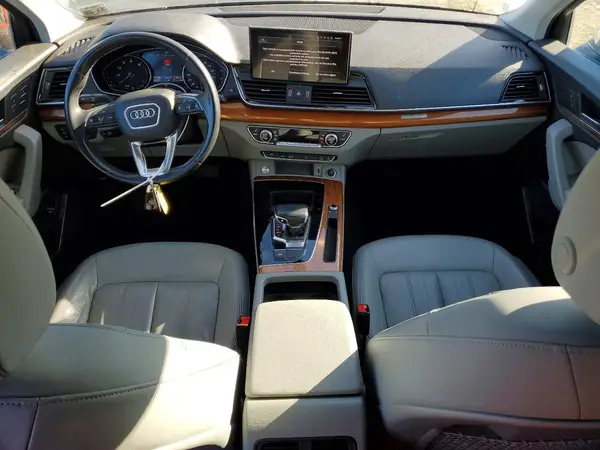 WA1GAAFY6N2030592 2022 AUDI Q5 - Image 8