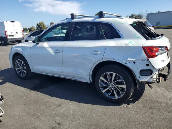 WA1GAAFY6N2080814 2022 AUDI Q5 - Image 2